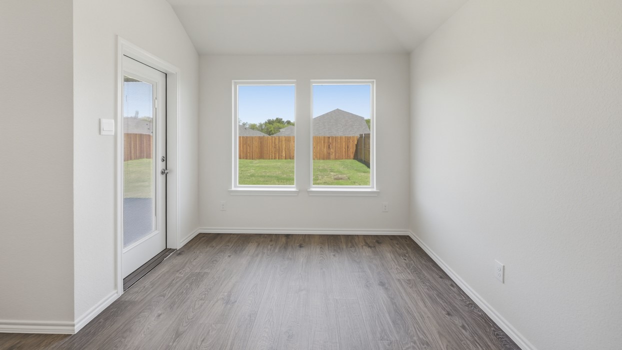 800 Barton Drive Ennis TX 75119