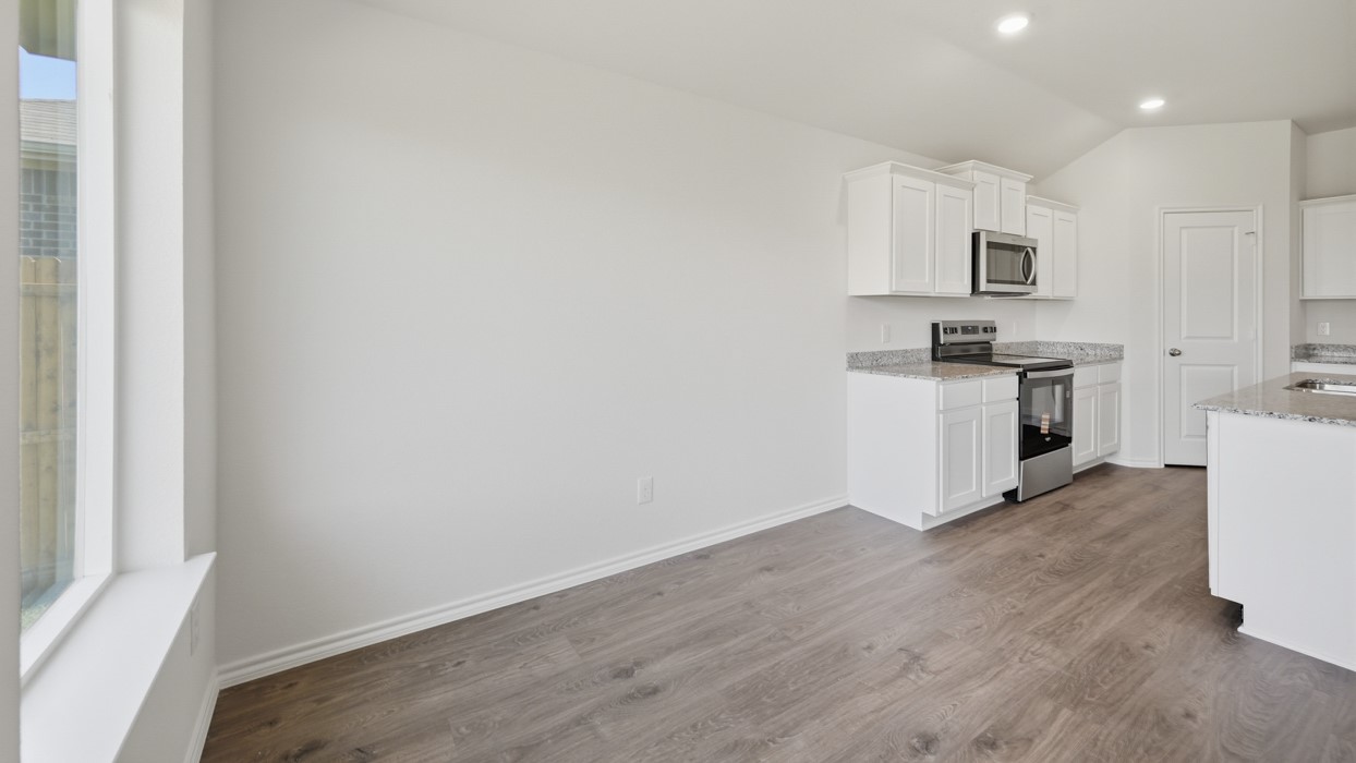 800 Barton Drive Ennis TX 75119