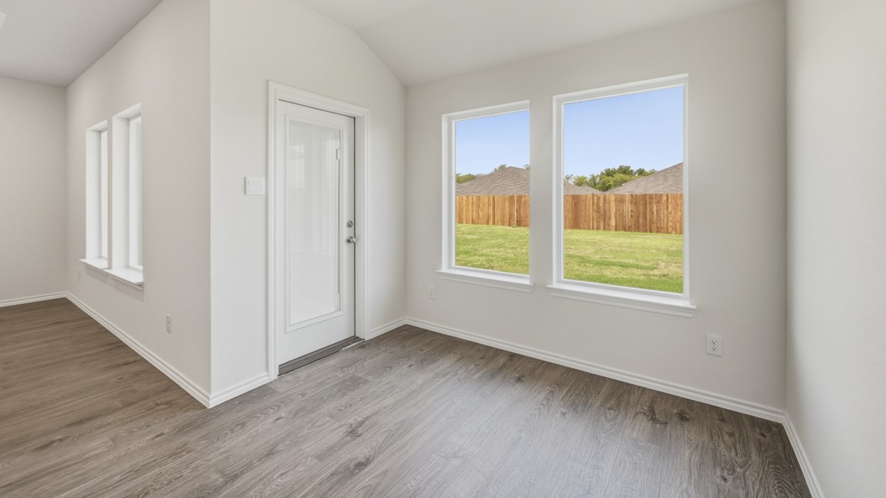 800 Barton Drive Ennis TX 75119