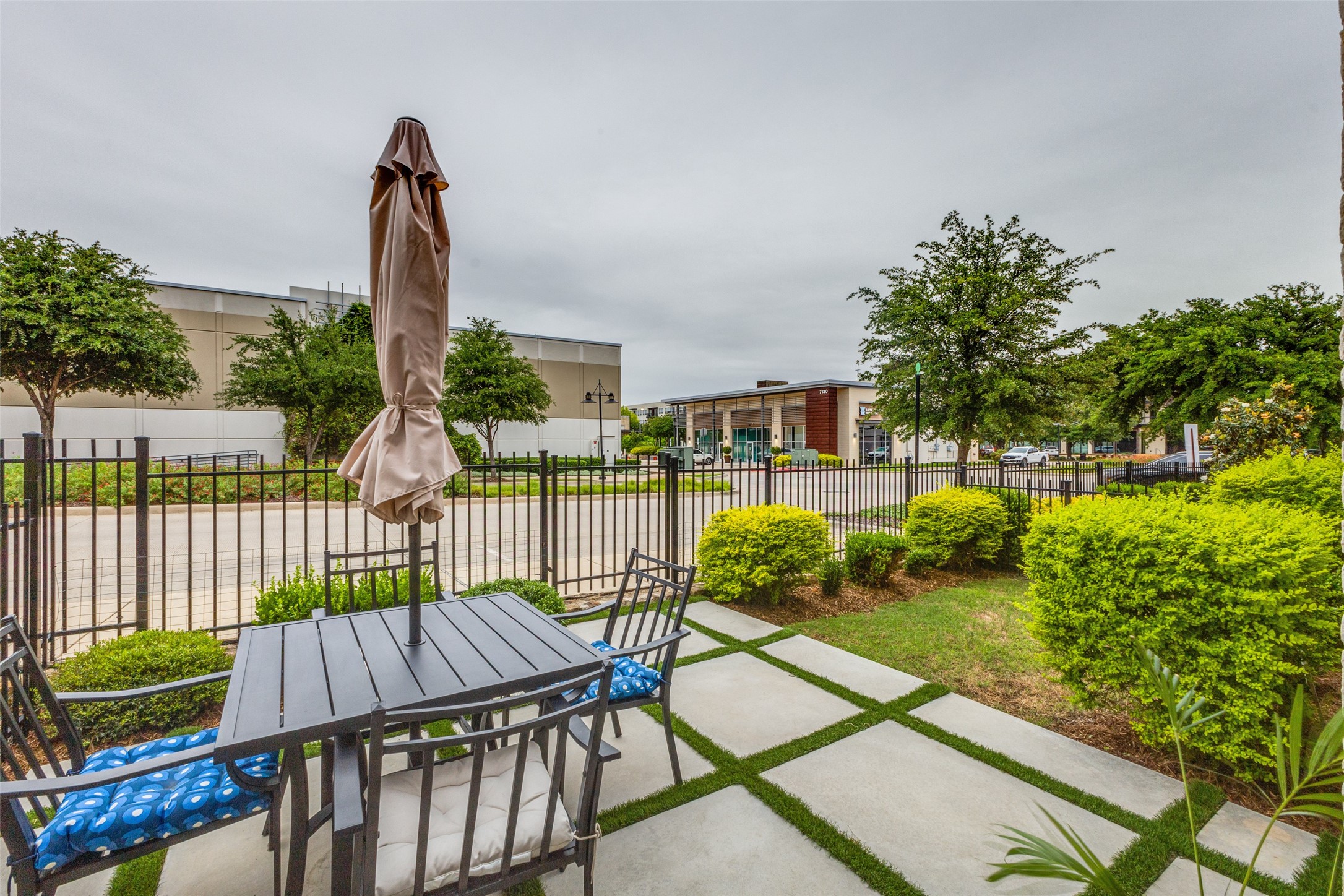 7129 Laurel Ridge Dallas TX 75231