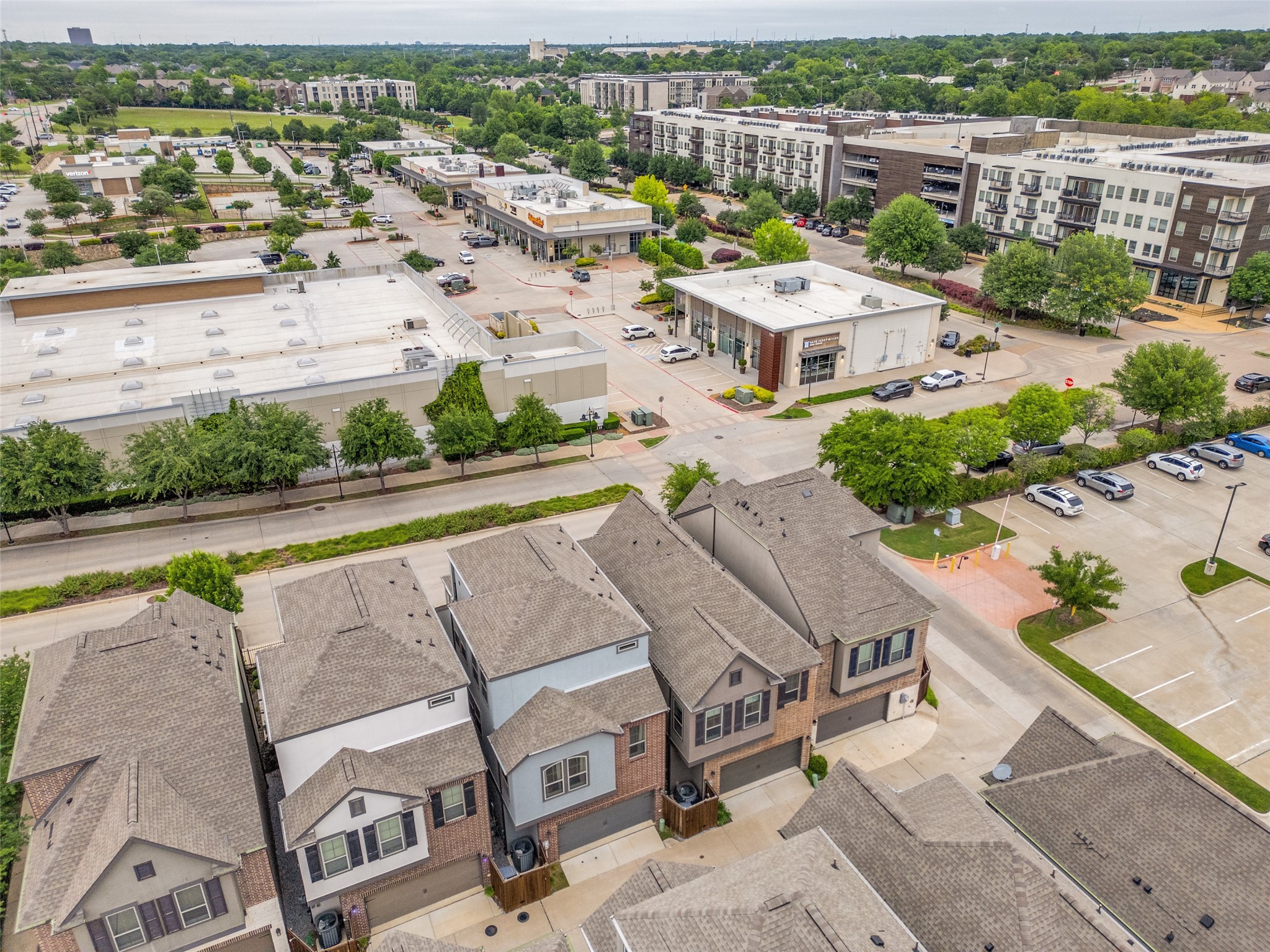 7129 Laurel Ridge Dallas TX 75231