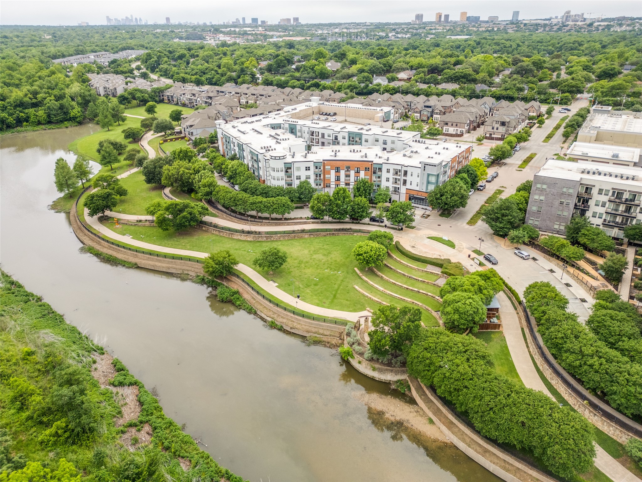 7129 Laurel Ridge Dallas TX 75231