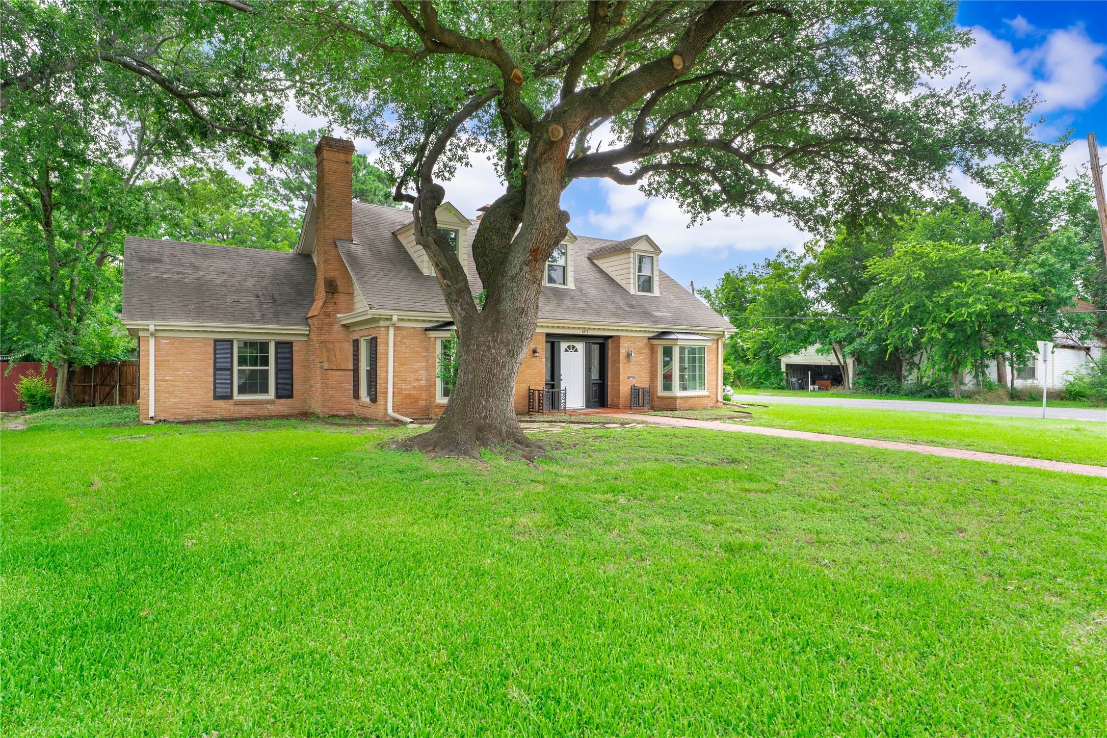 601 N 25th Corsicana TX 75110