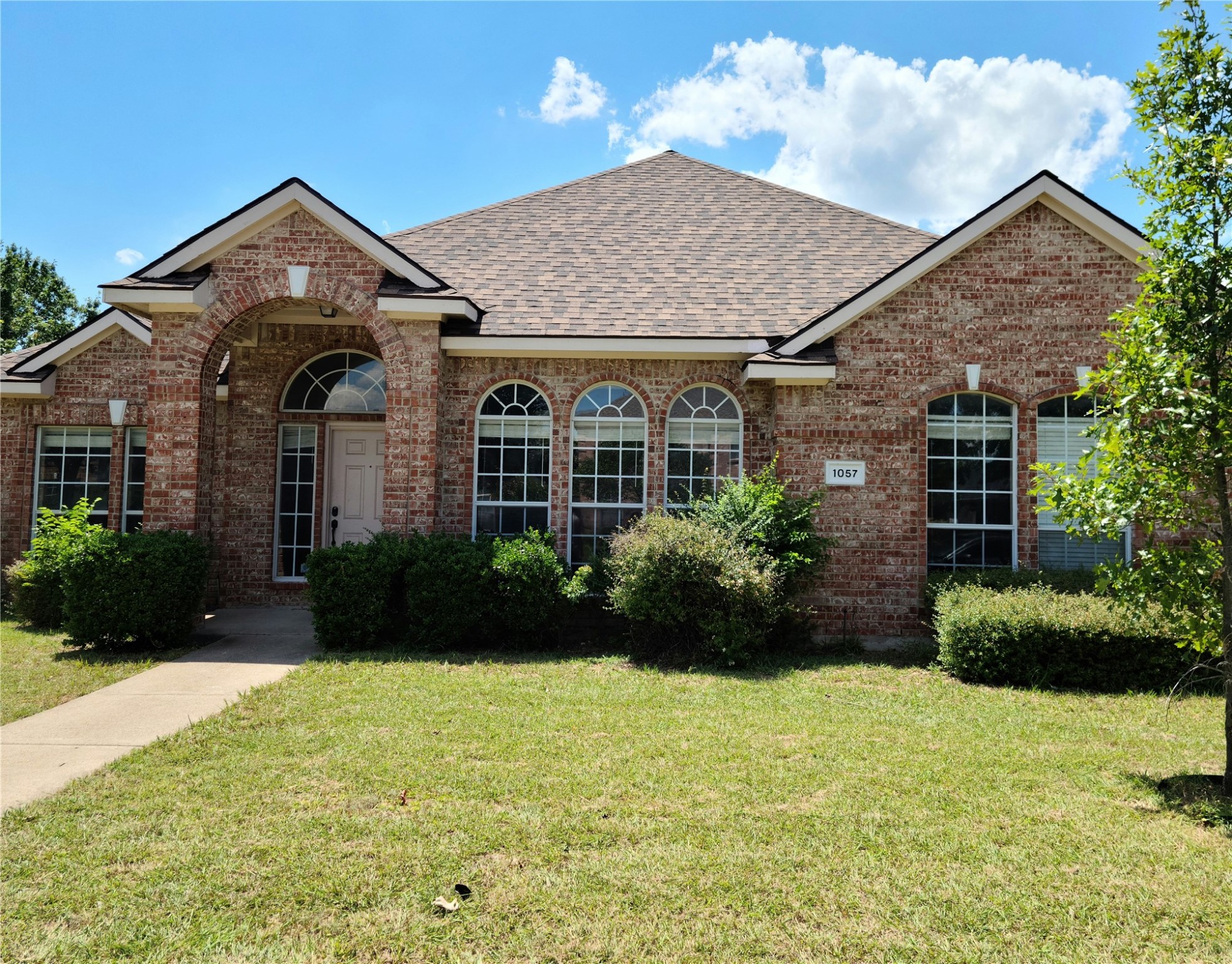 1057 Suffolk Lane Cedar Hill TX 75104