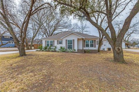 305 W Trinity Street Forney TX 75126