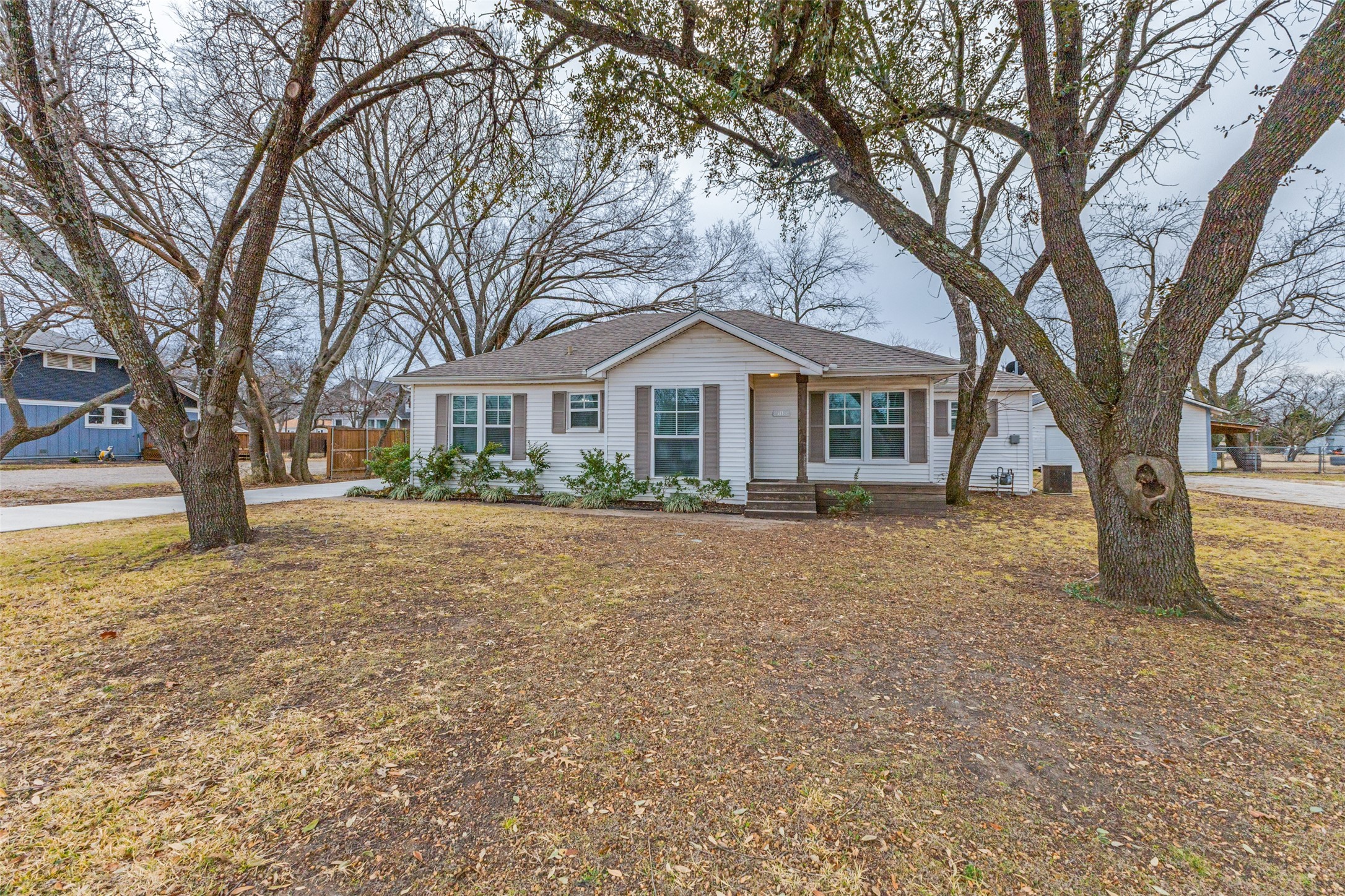 305 W Trinity Street Forney TX 75126