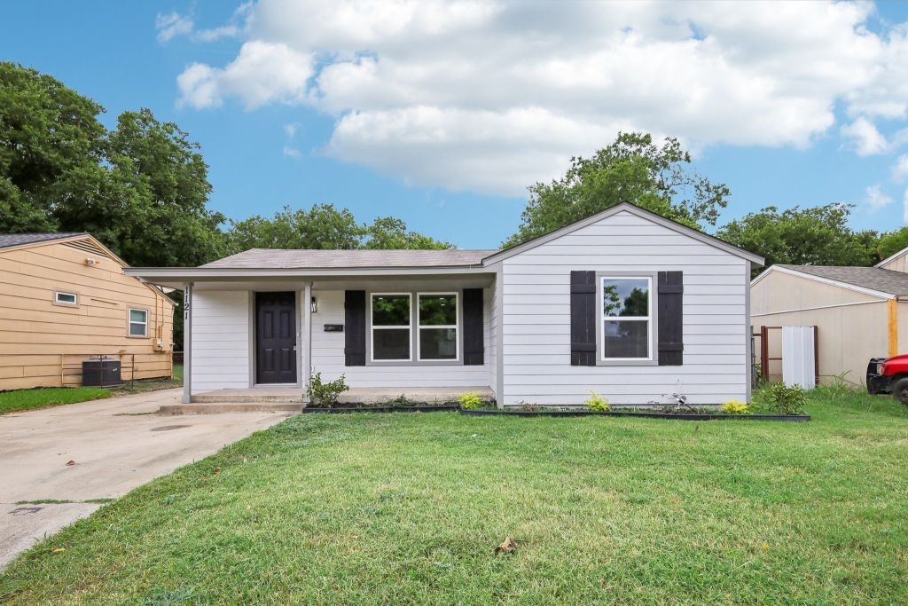 1121 E Shaw Street Fort Worth TX 76110