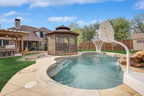 1004 N Graves Street Mckinney TX 75069