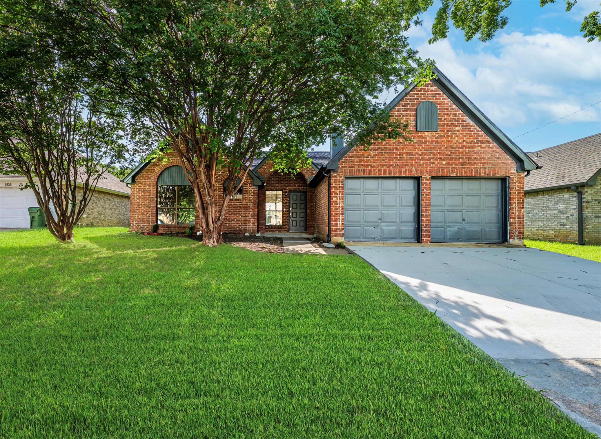 6105 Meadowside Trail Arlington TX 76017