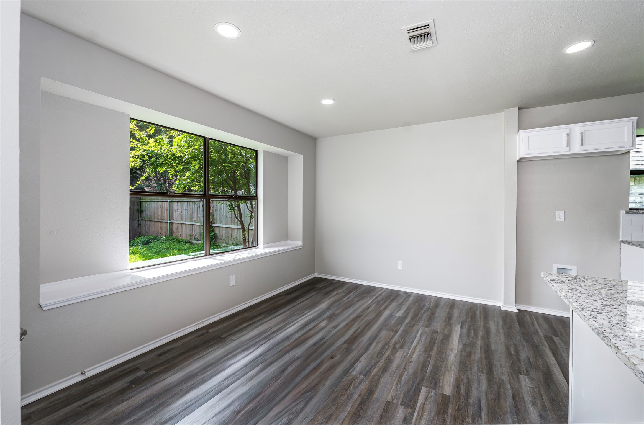6105 Meadowside Trail Arlington TX 76017