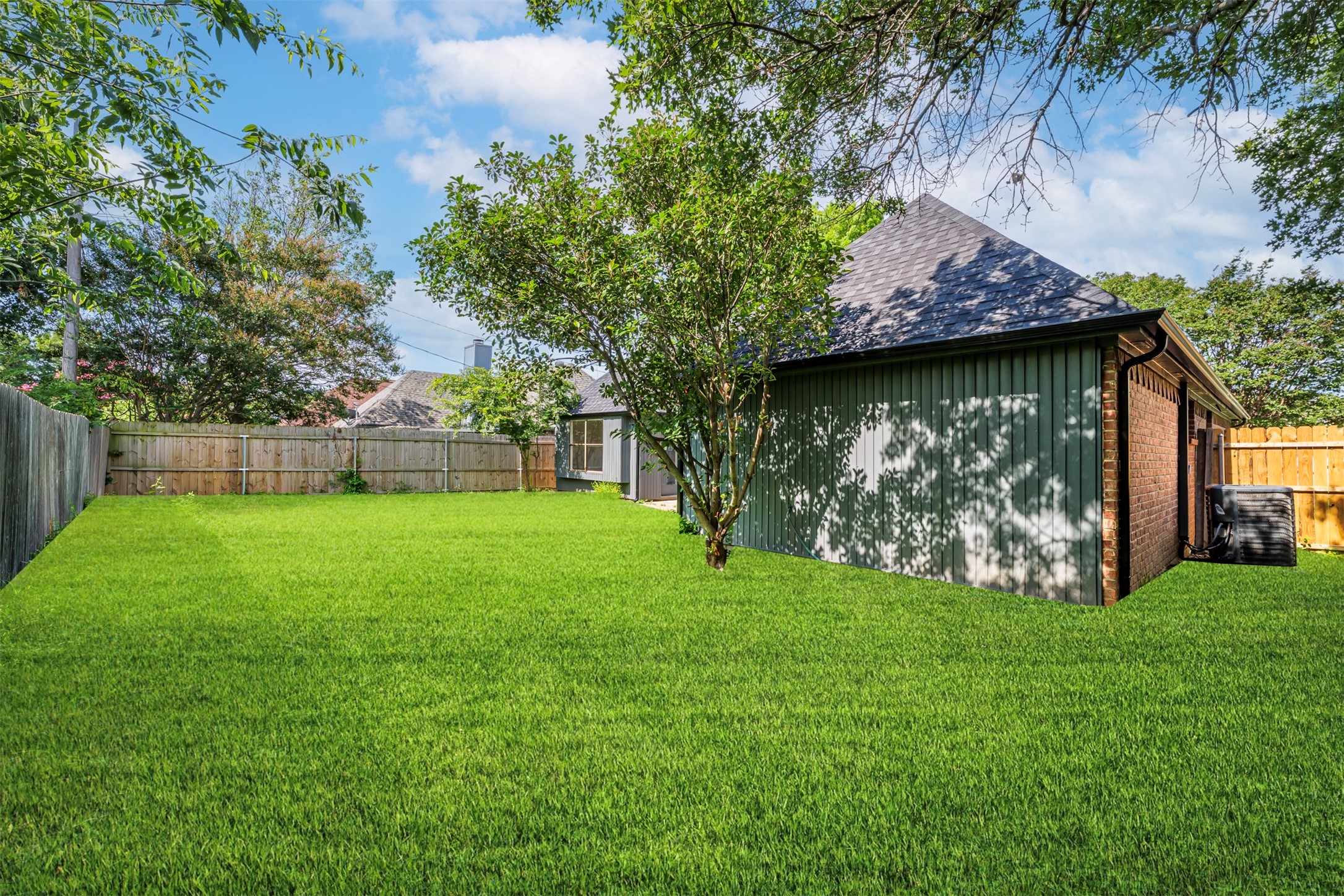 6105 Meadowside Trail Arlington TX 76017