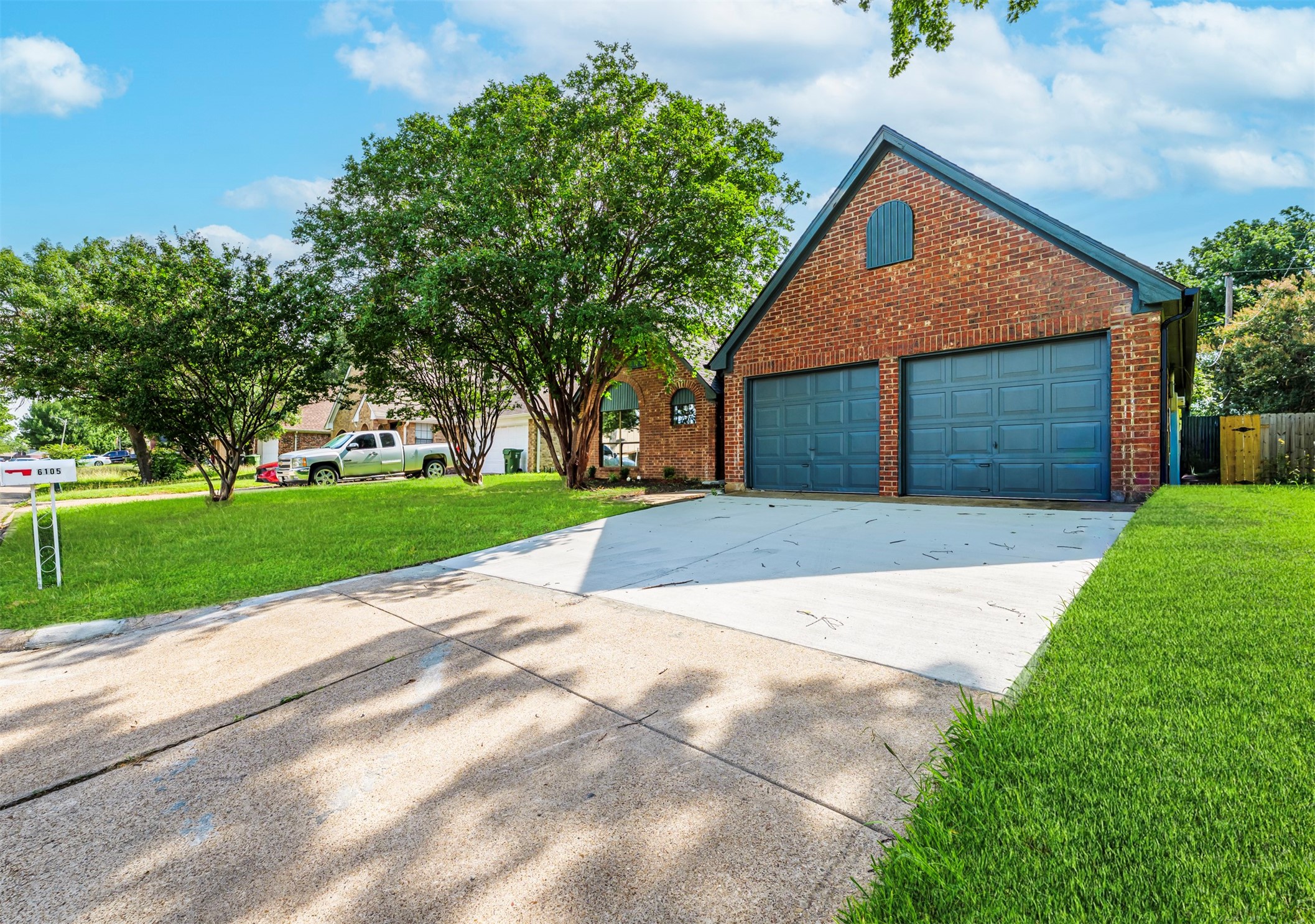 6105 Meadowside Trail Arlington TX 76017