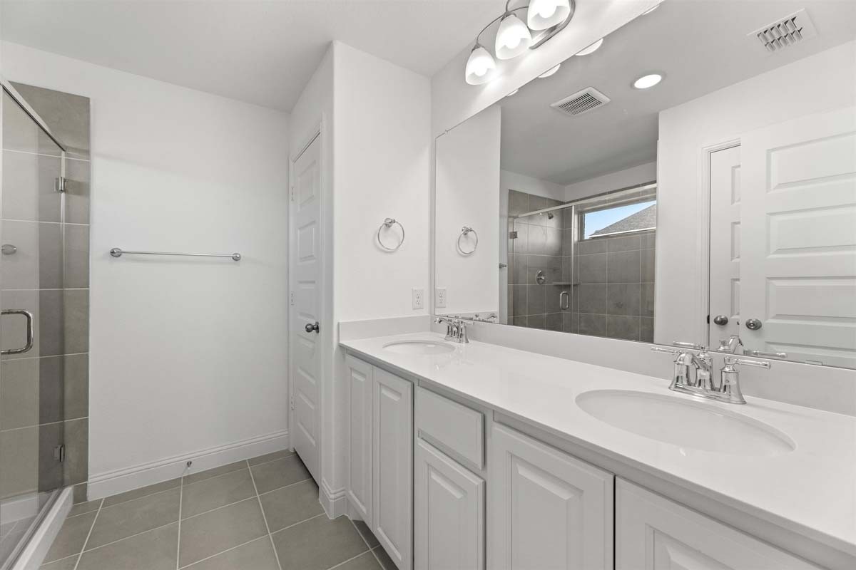 1636 Meadow Crest Drive Aubrey TX 76227
