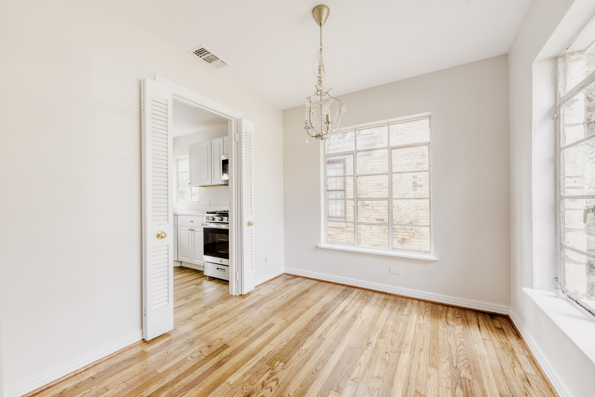 6918 Vivian Avenue Dallas TX 75223