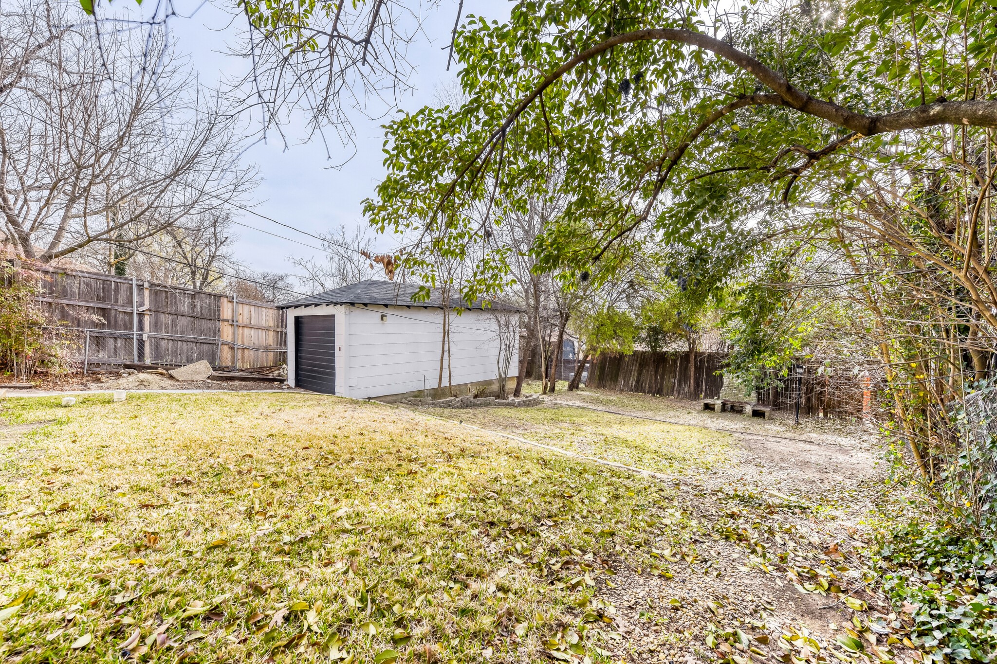6918 Vivian Avenue Dallas TX 75223