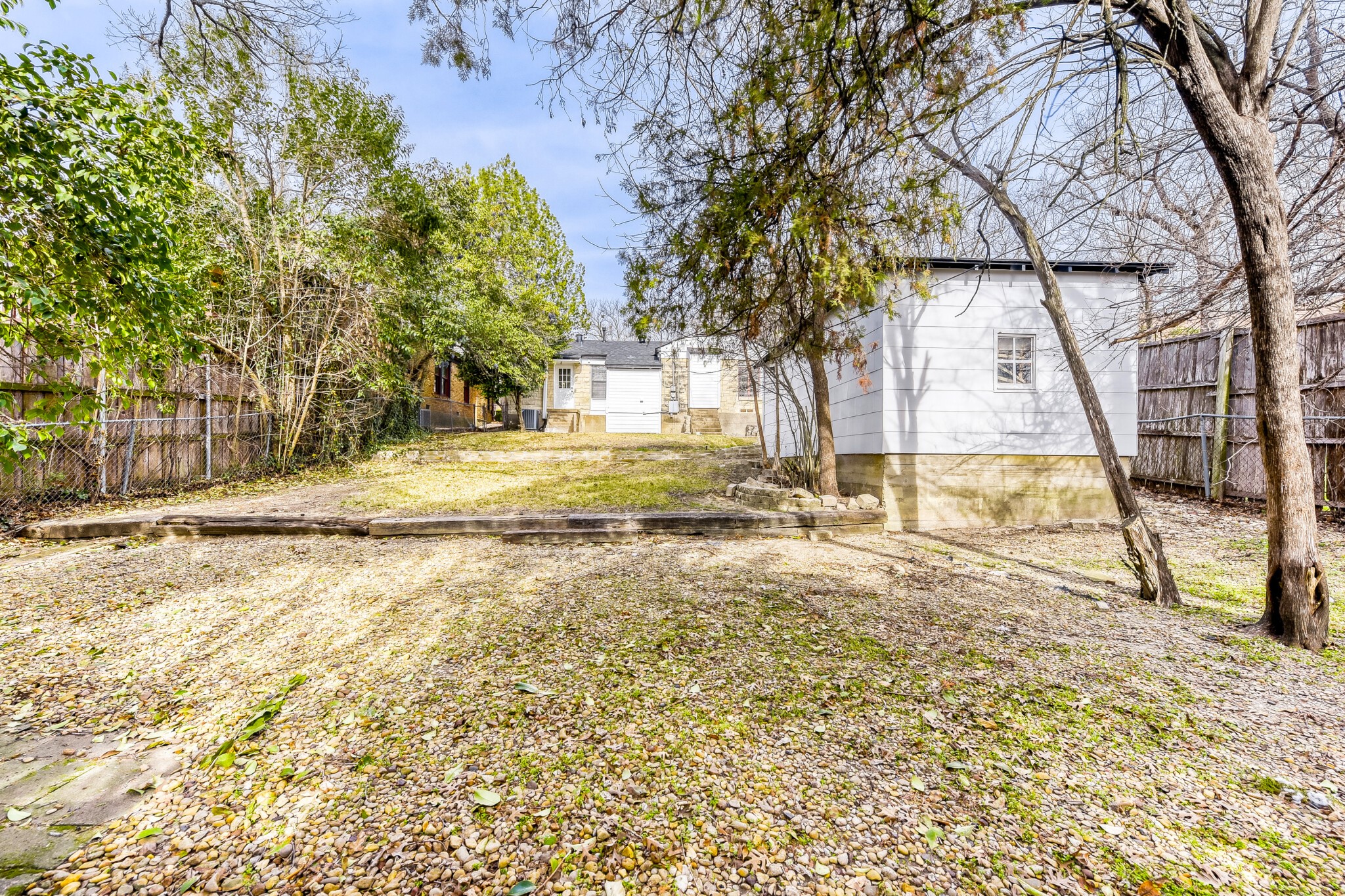 6918 Vivian Avenue Dallas TX 75223