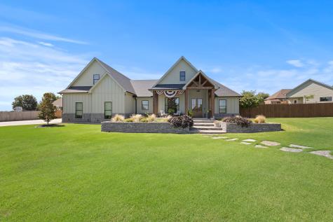 1611 N Mason Street Bowie TX 76230