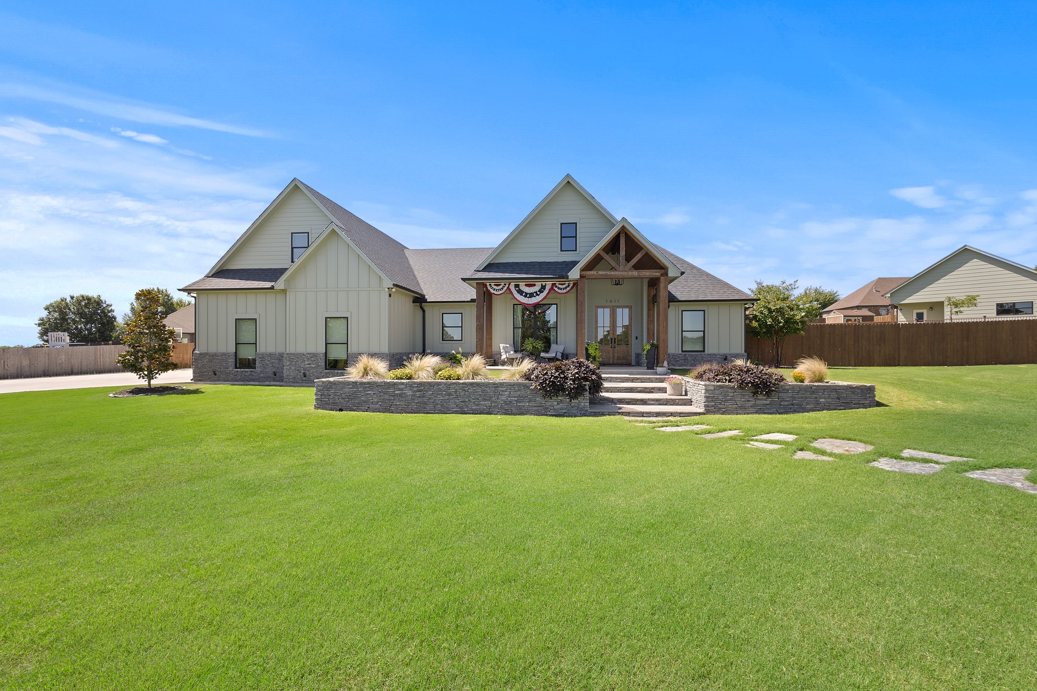 1611 N Mason Street Bowie TX 76230