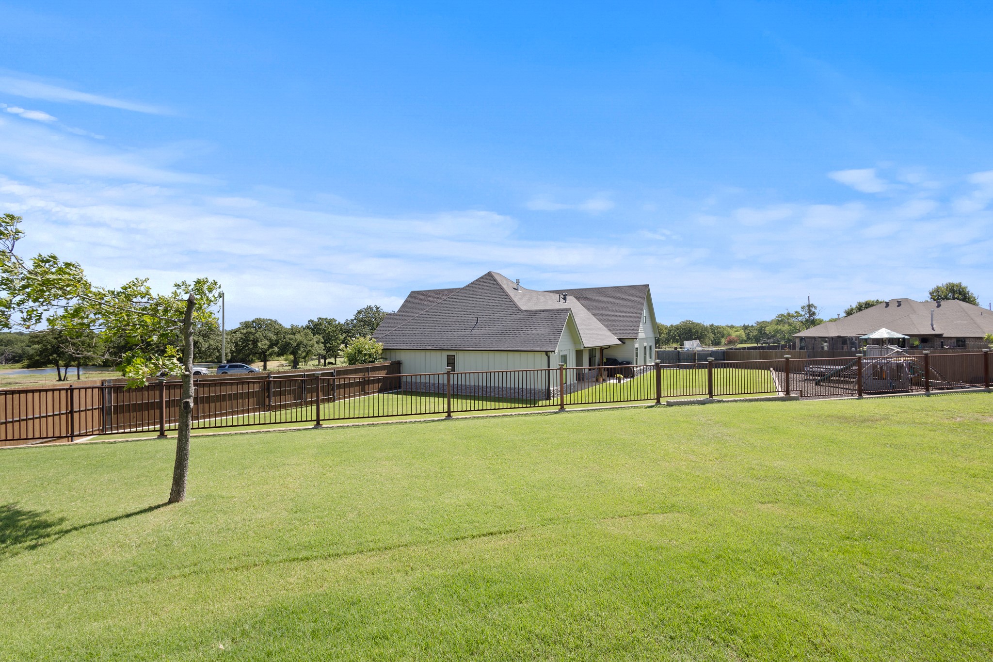 1611 N Mason Street Bowie TX 76230