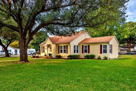 202 N Mckown Avenue Sherman TX 75092