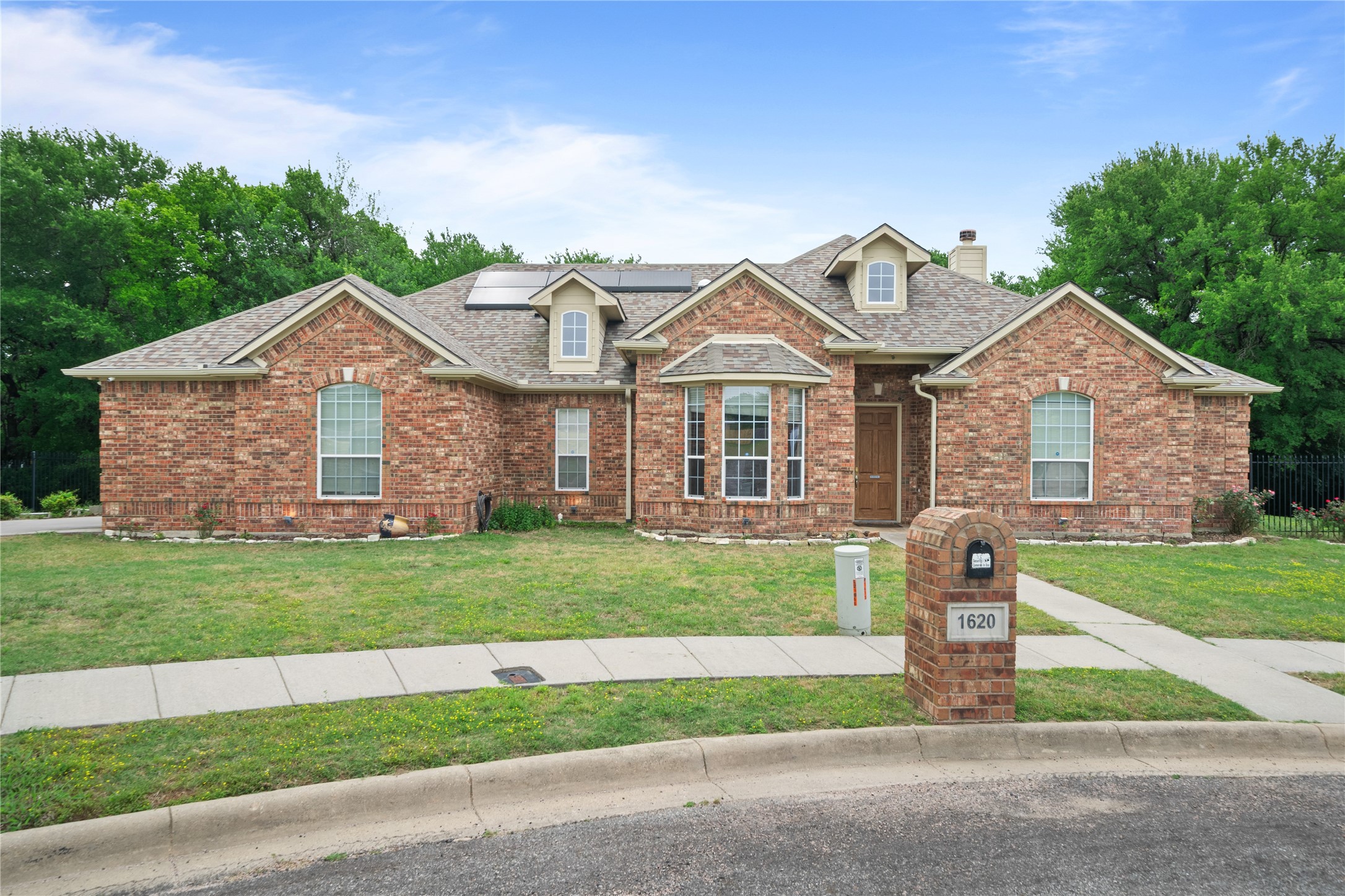 1620 Linda Drive Sherman TX 75090