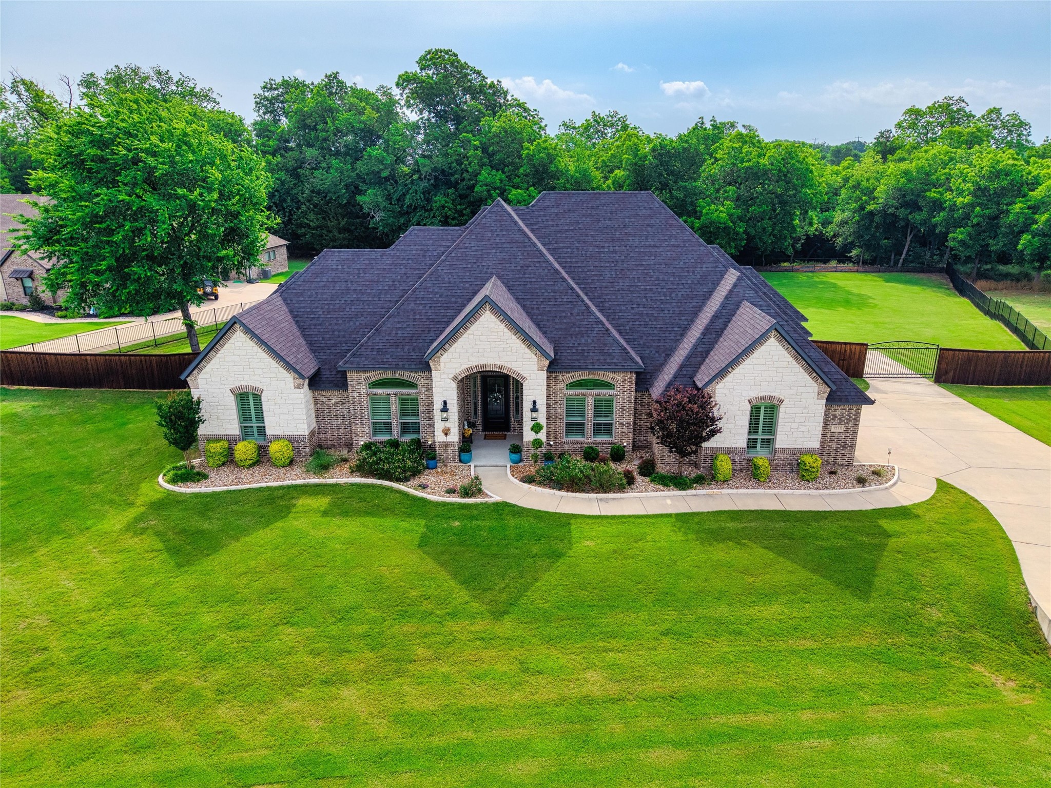 7211 Dillon Circle Midlothian TX 76065