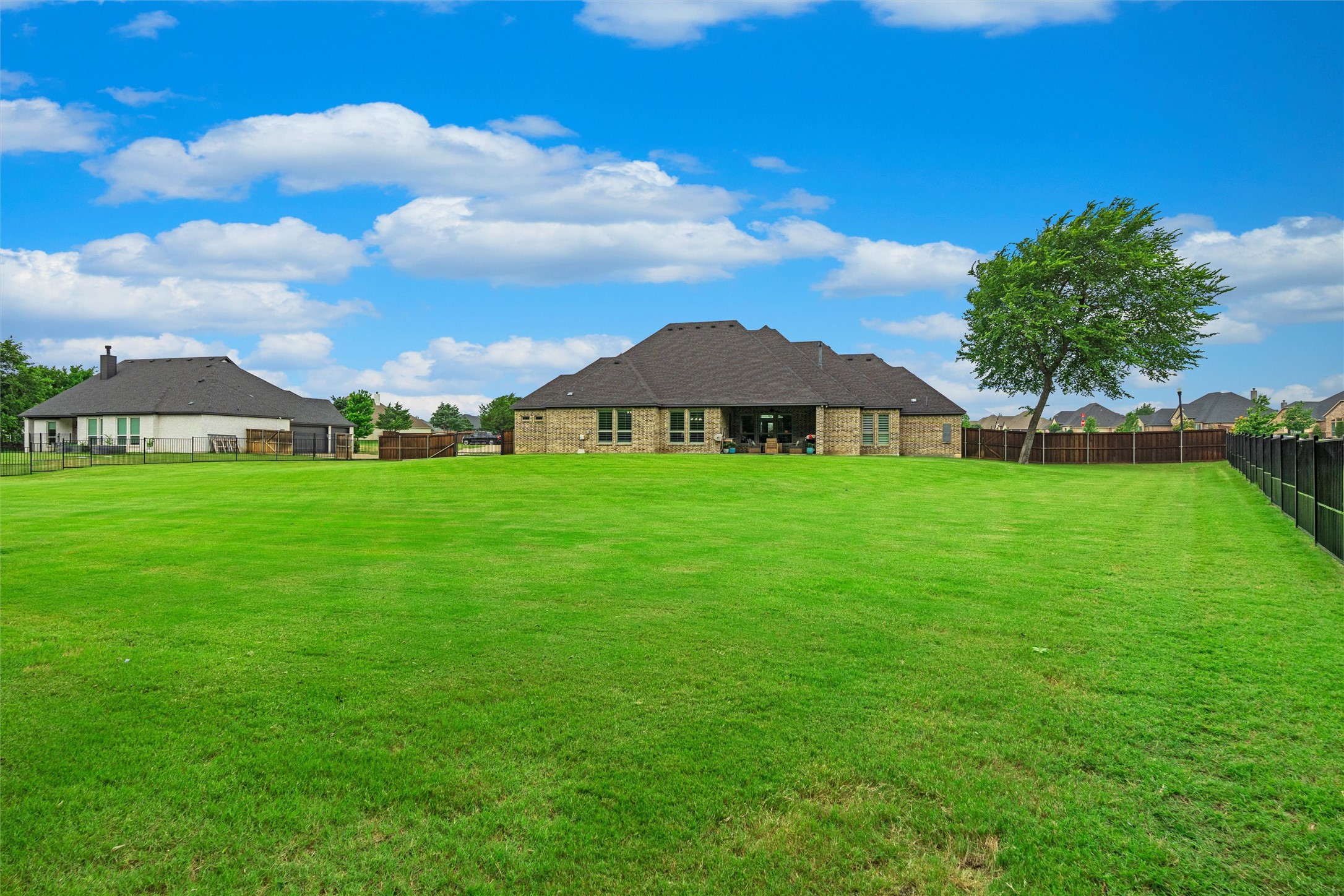 7211 Dillon Circle Midlothian TX 76065