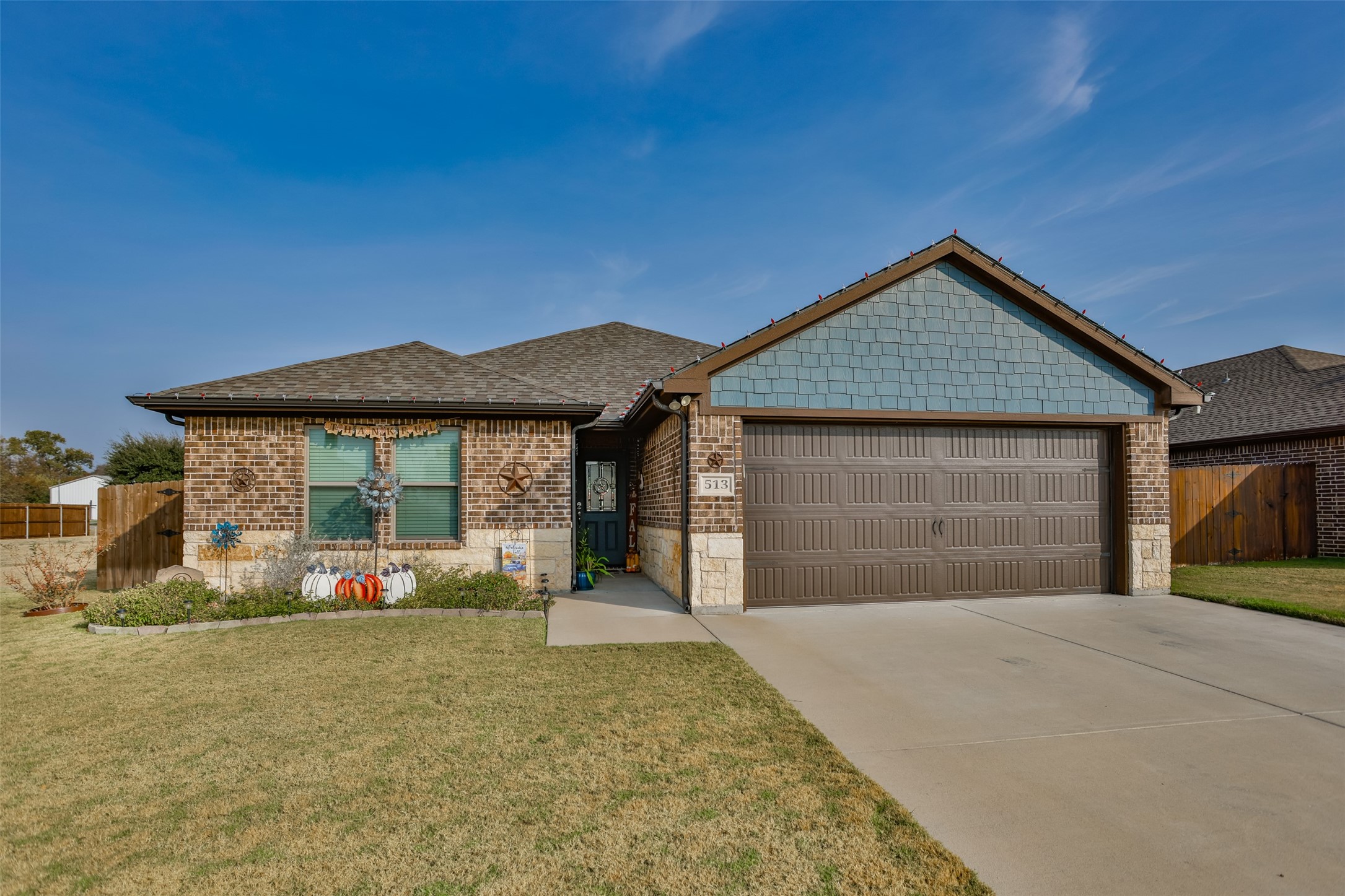 513 Pathfinder Street Collinsville TX 76233