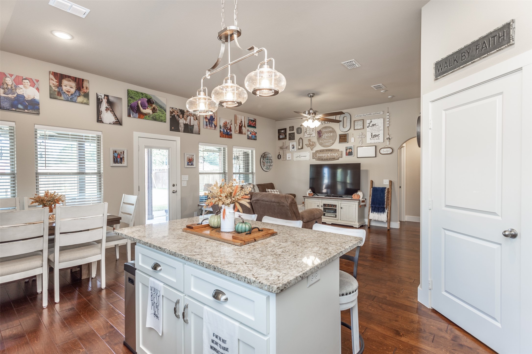 513 Pathfinder Street Collinsville TX 76233