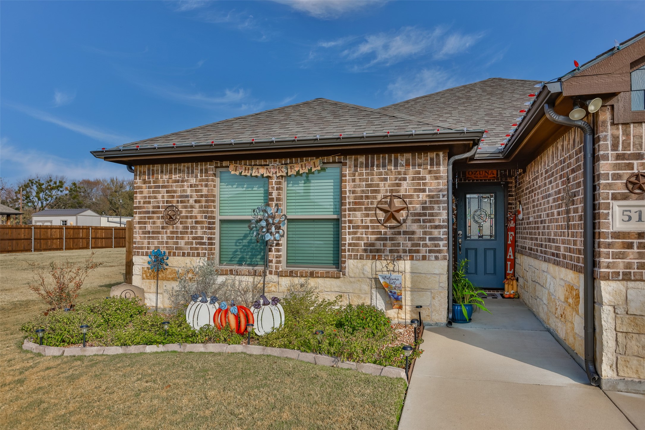 513 Pathfinder Street Collinsville TX 76233