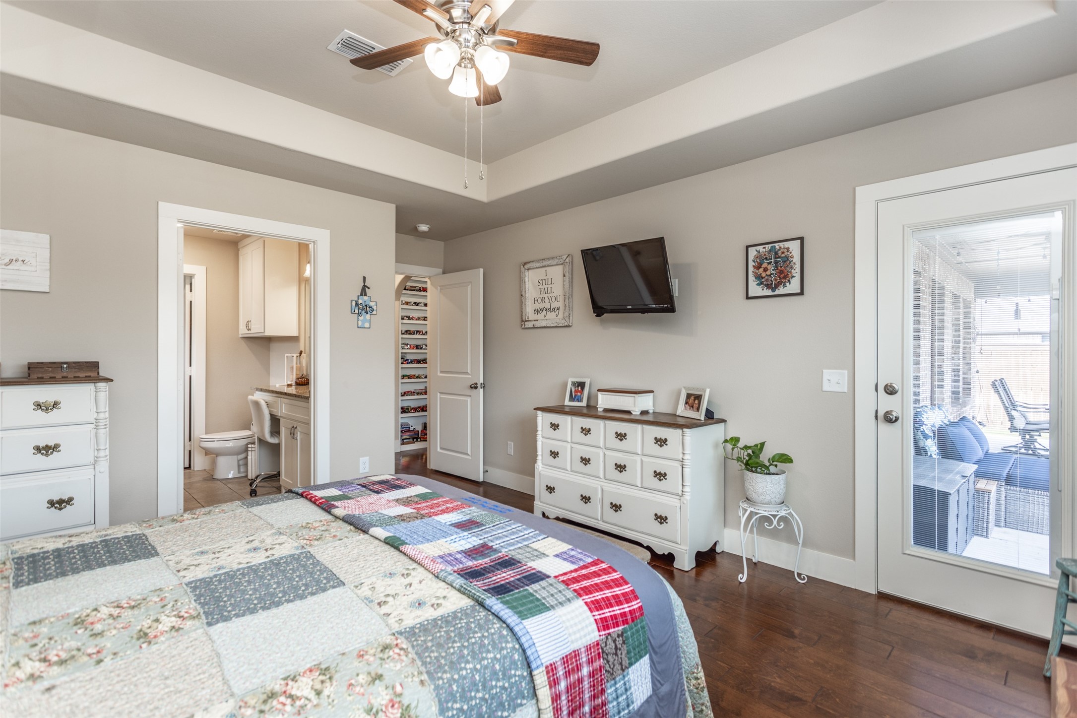 513 Pathfinder Street Collinsville TX 76233