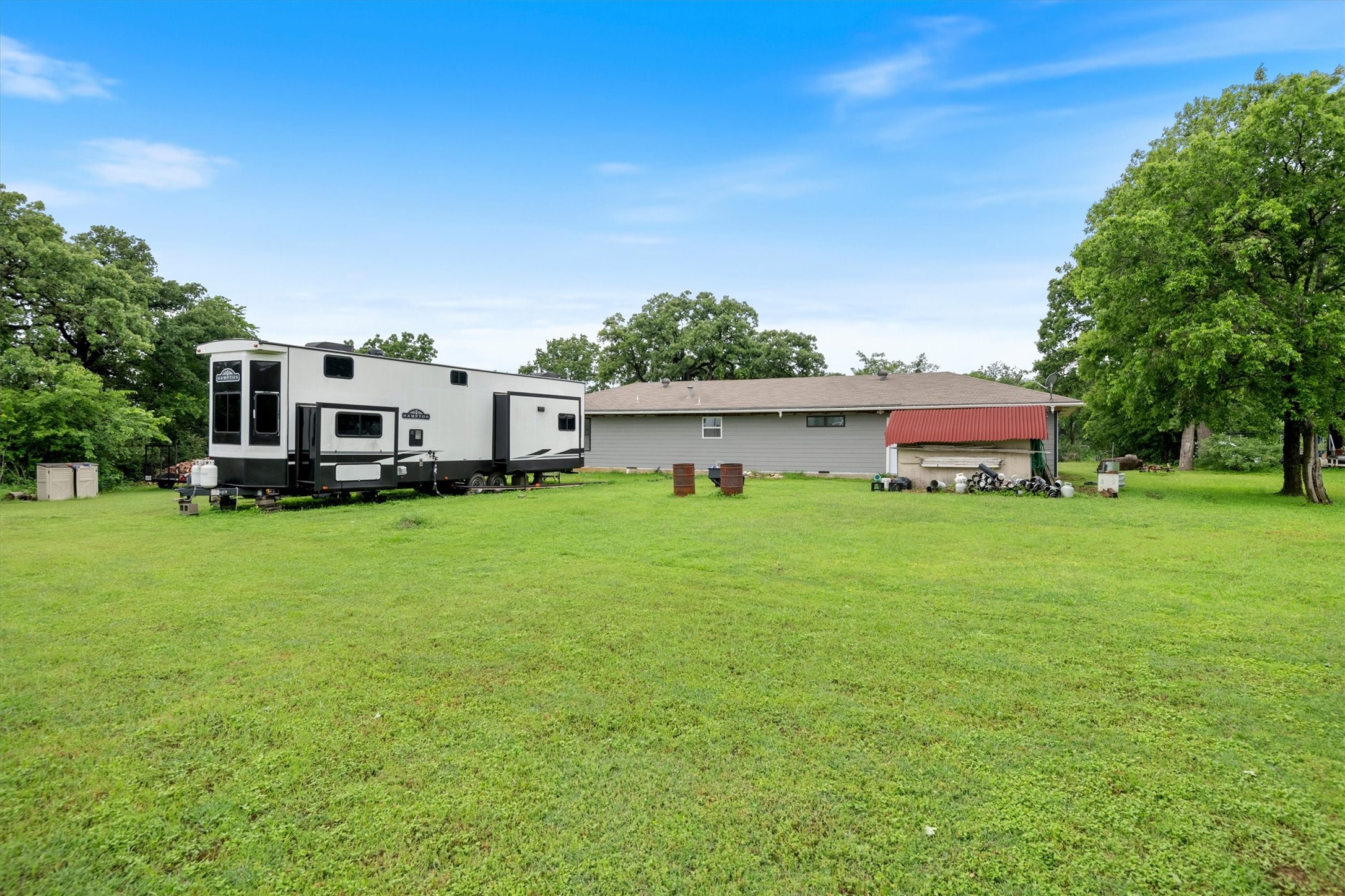 523 S Eastern Street Keene TX 76031