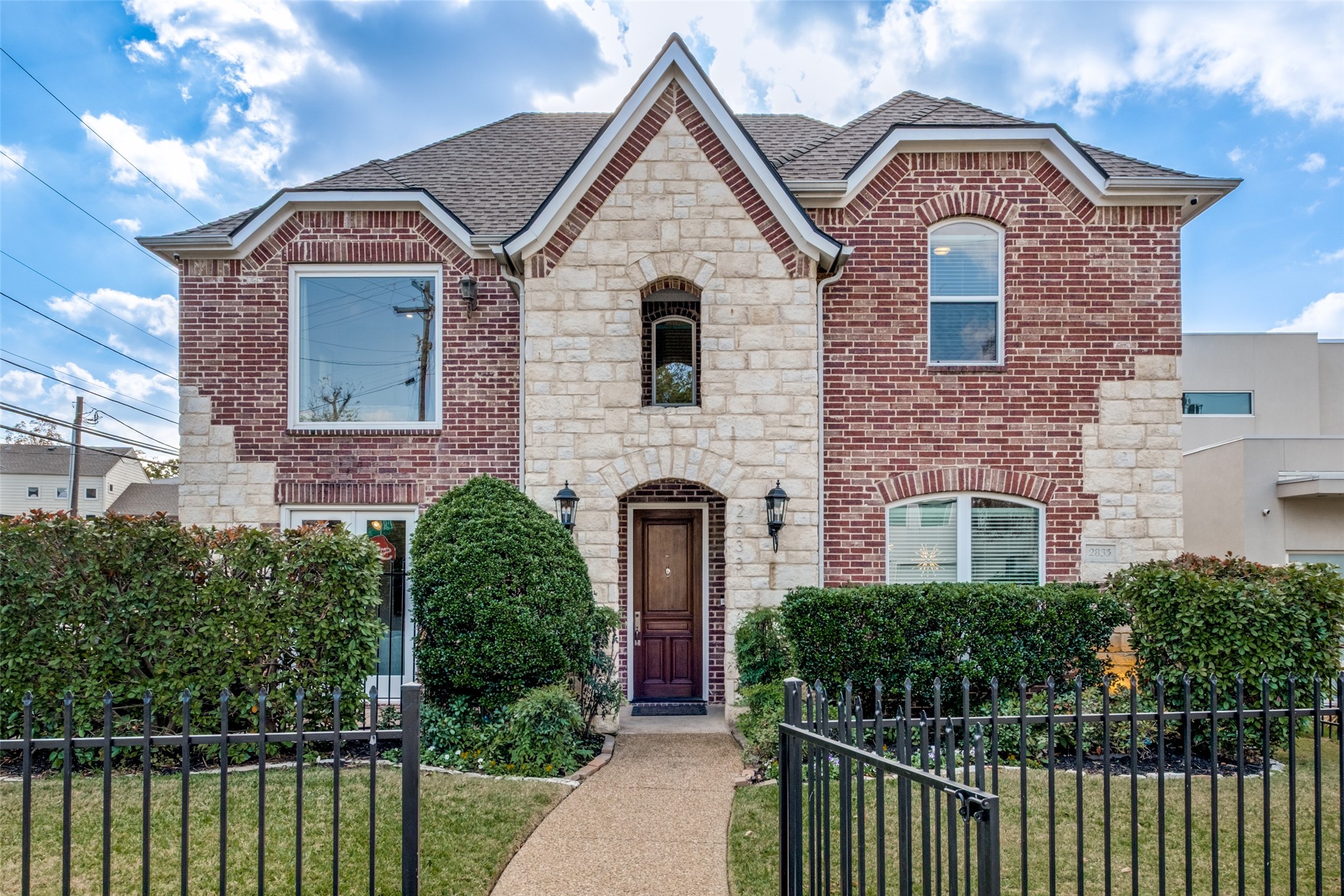 2833 Lee Street Dallas TX 75206
