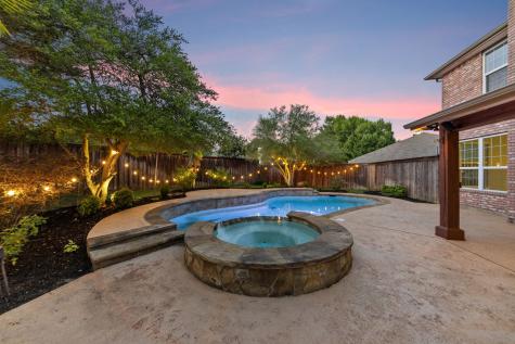 832 Tealwood Circle Flower Mound TX 75028