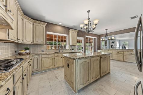 832 Tealwood Circle Flower Mound TX 75028