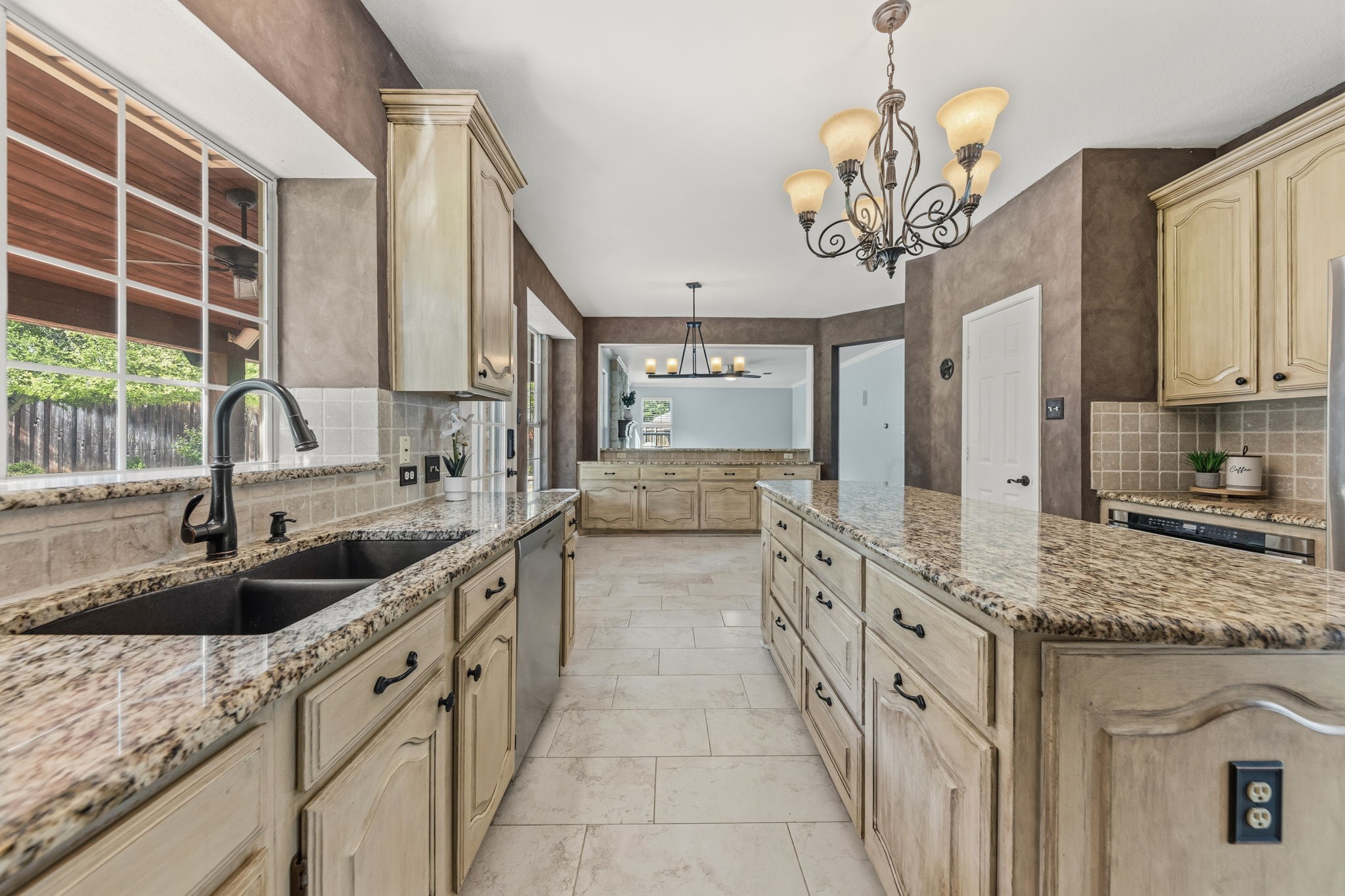 832 Tealwood Circle Flower Mound TX 75028