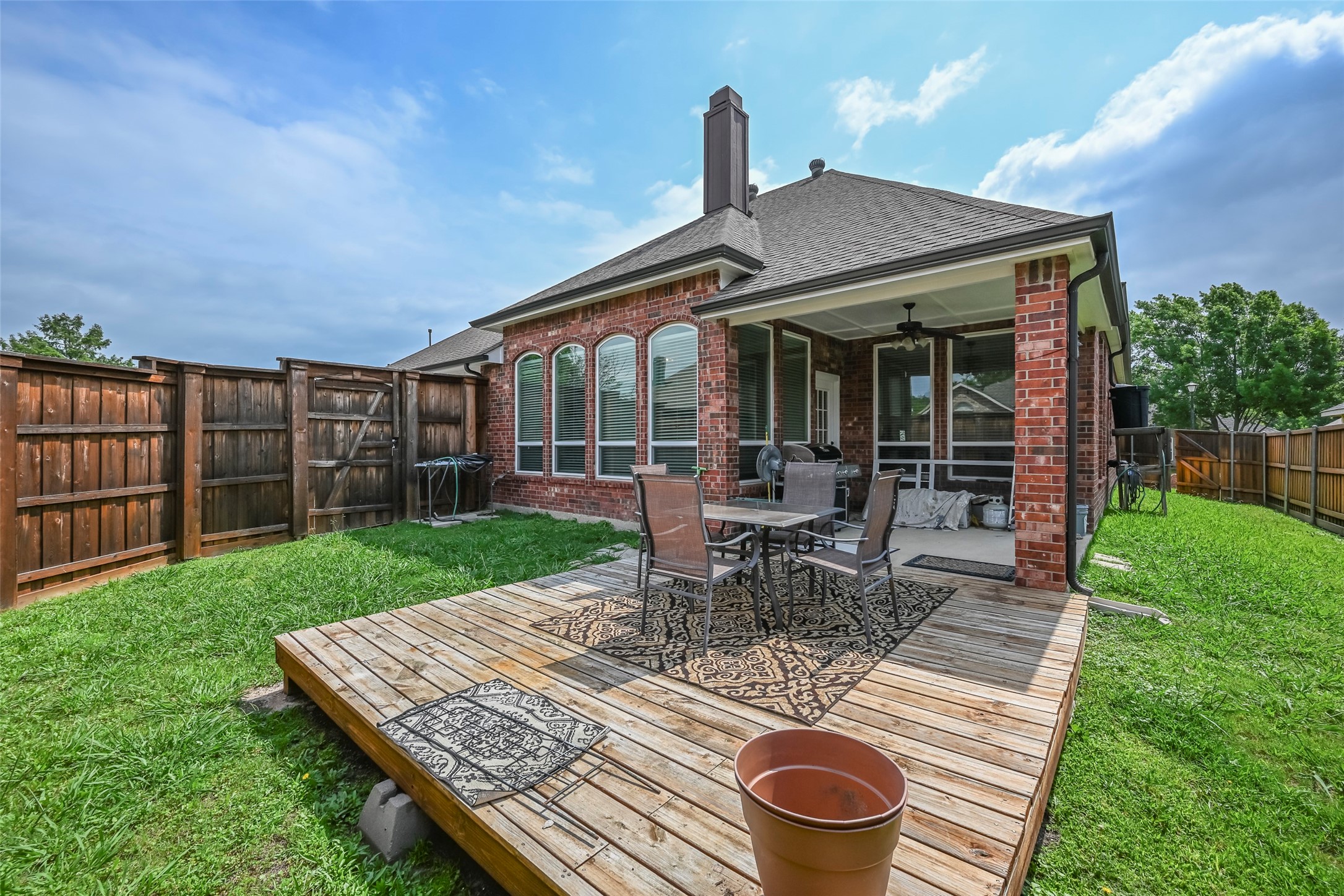 6017 Baskerville Drive Rowlett TX 75087
