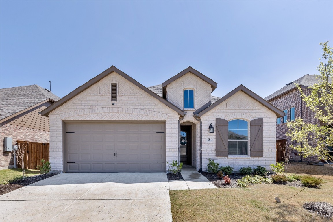 3512 Hunter Street Aubrey TX 76227