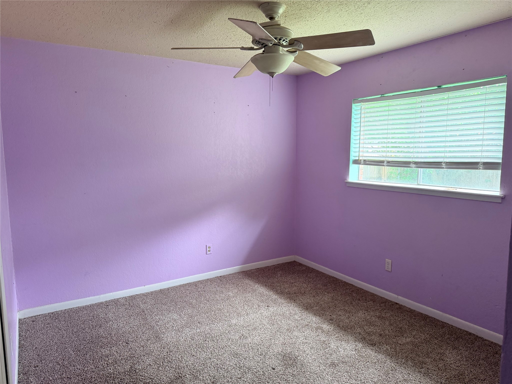 4060 Random Circle Garland TX 75043