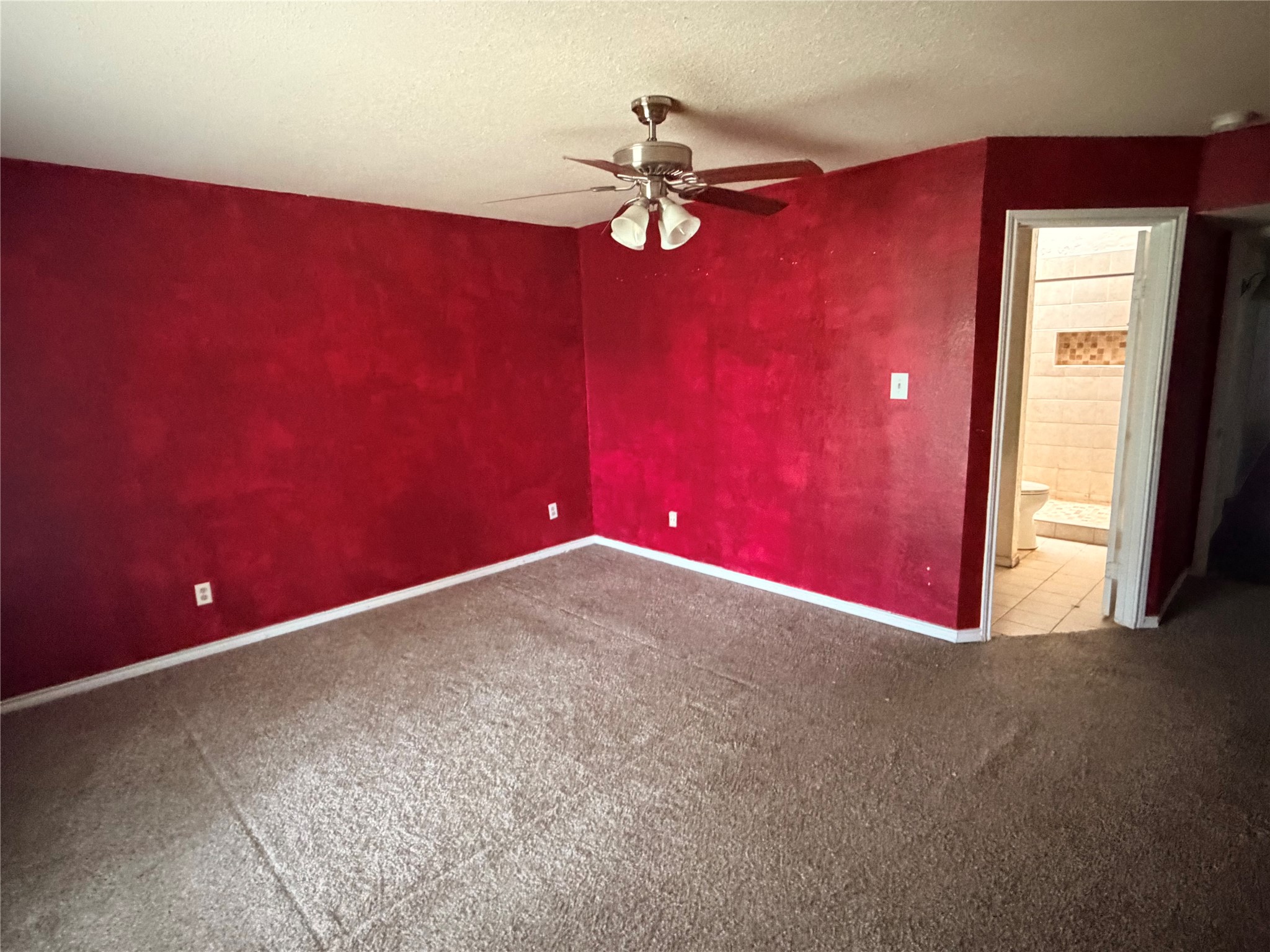 4060 Random Circle Garland TX 75043