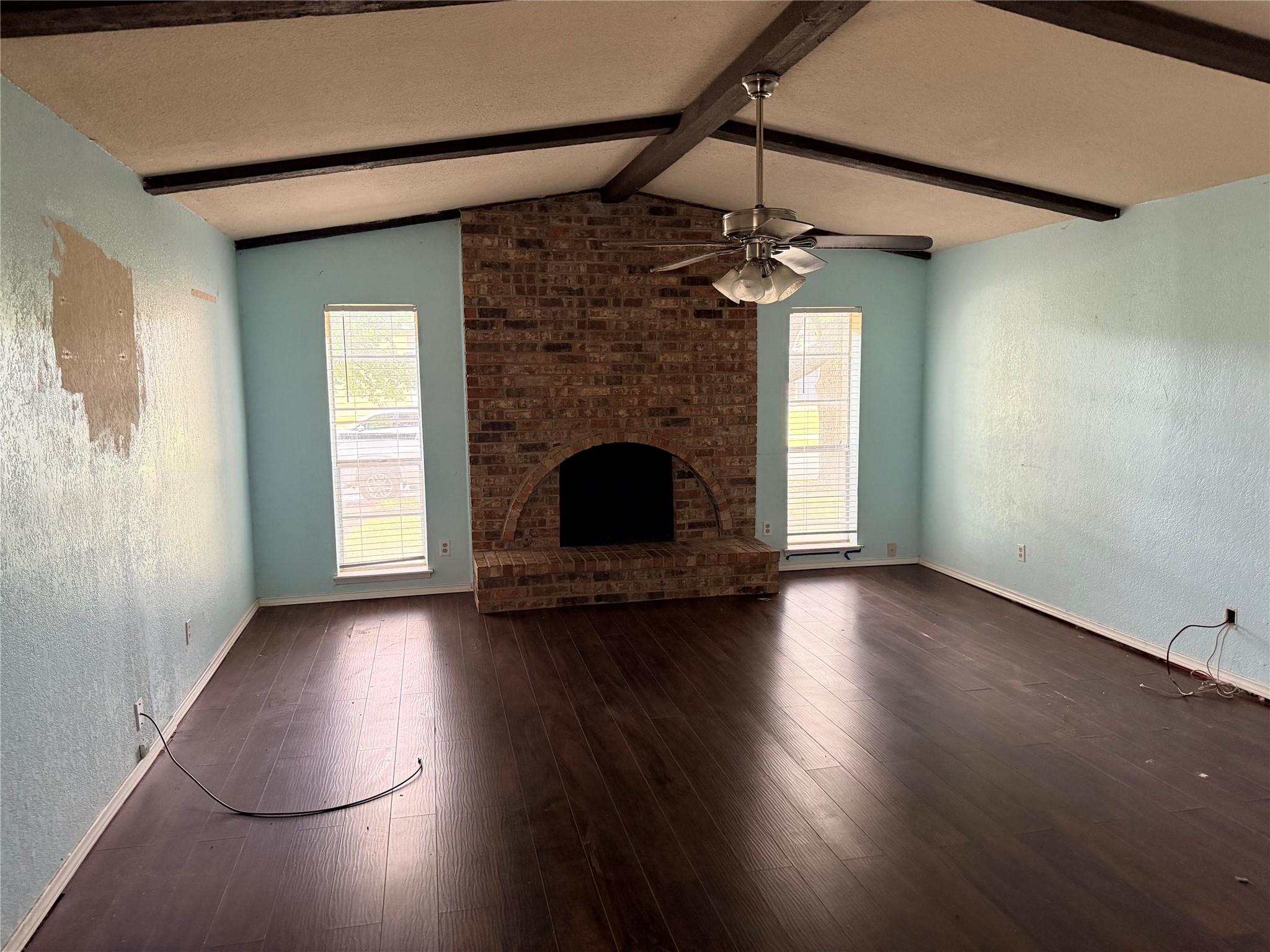 4060 Random Circle Garland TX 75043