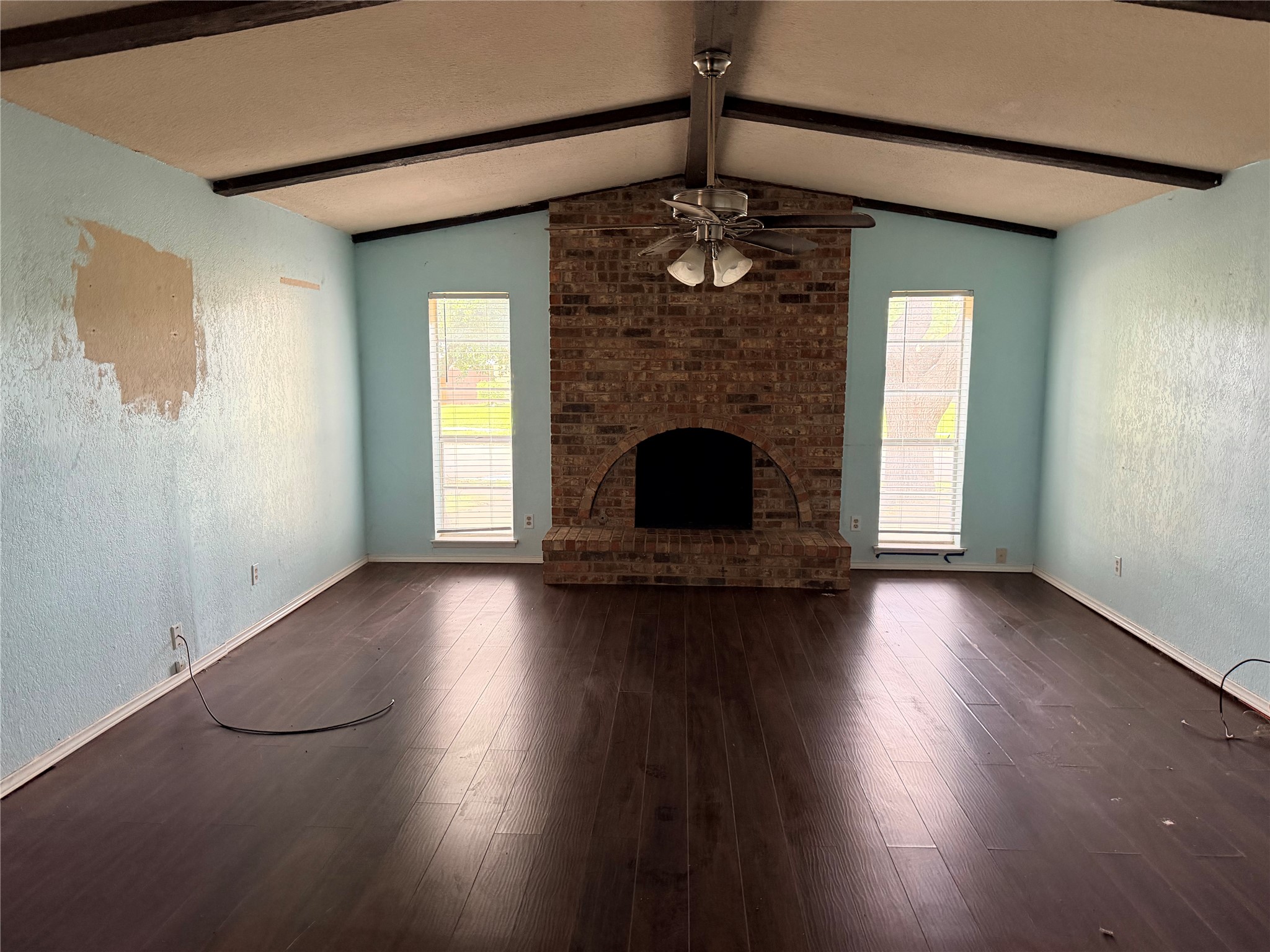 4060 Random Circle Garland TX 75043