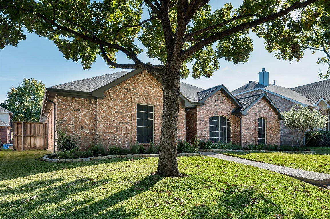 8902 Lakepointe Avenue Rowlett TX 75088