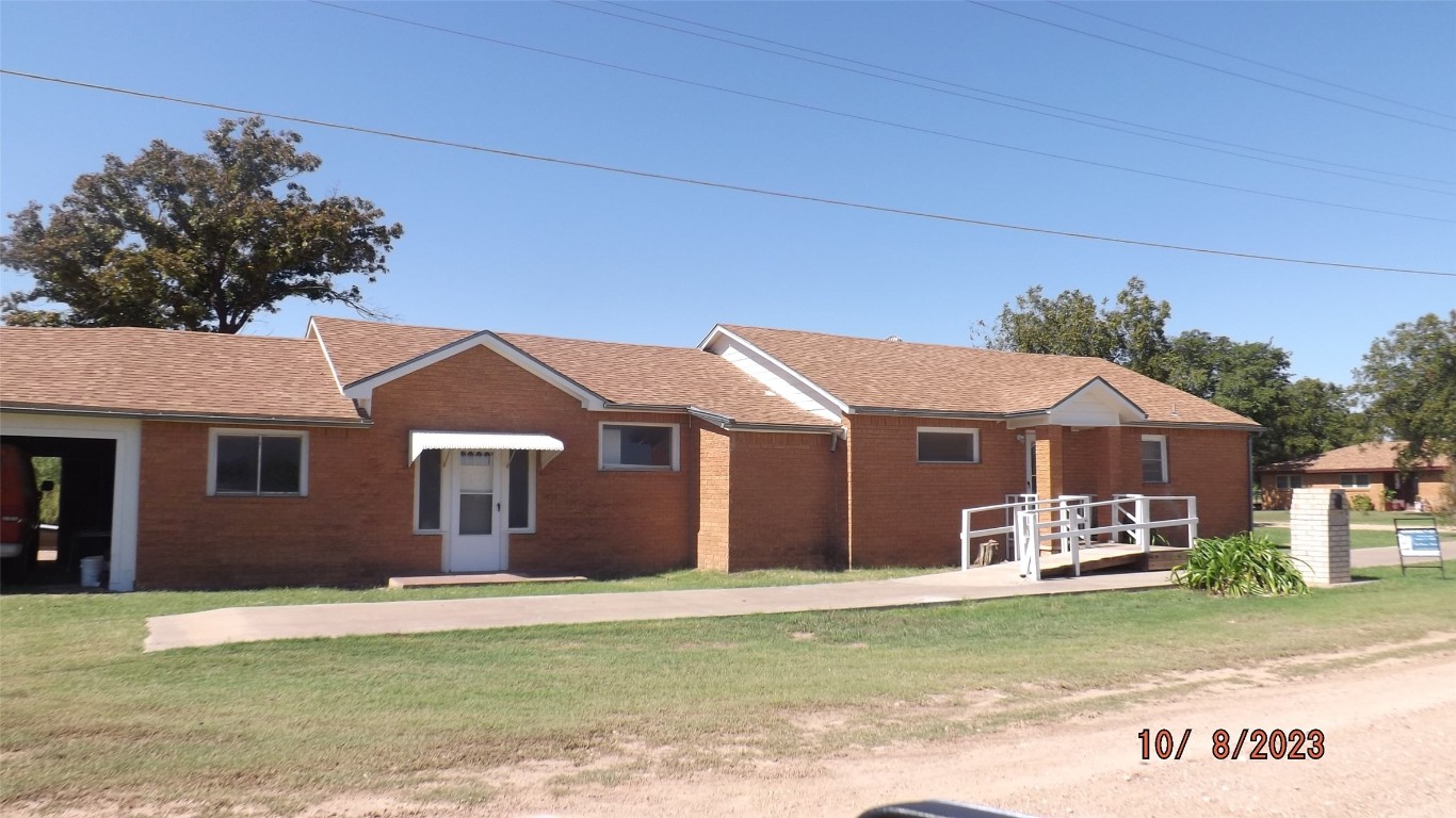 108 SW Avenue G Hamlin TX 79520