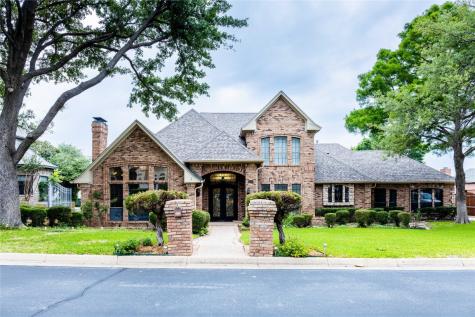 2112 Scenic Bay Drive Arlington TX 76013