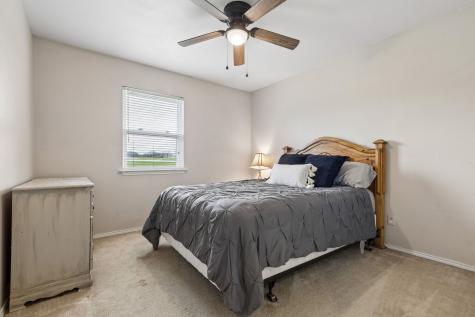 1087 County Road 2395 Alvord TX 76225