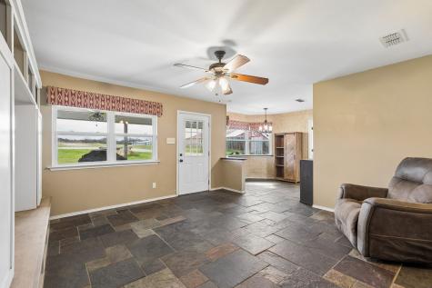 1087 County Road 2395 Alvord TX 76225