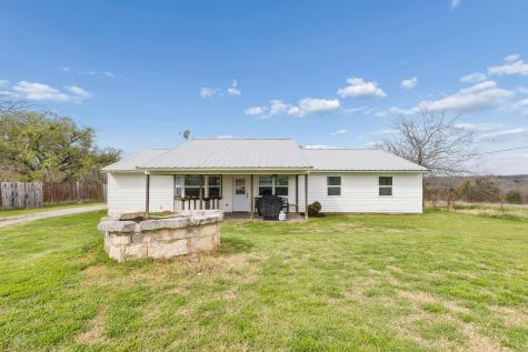 1087 County Road 2395 Alvord TX 76225