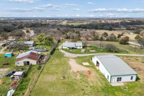 1087 County Road 2395 Alvord TX 76225