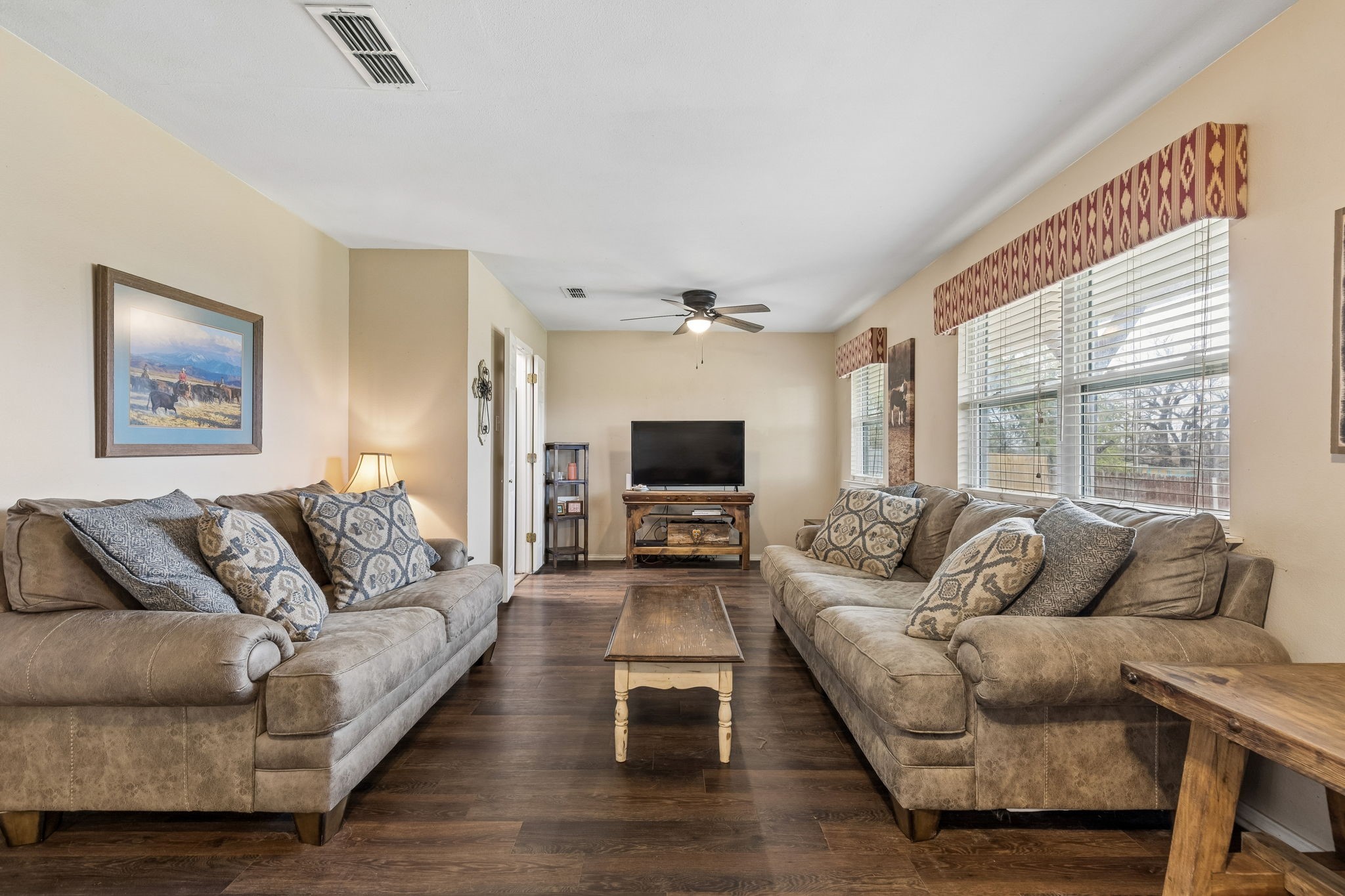 1087 County Road 2395 Alvord TX 76225